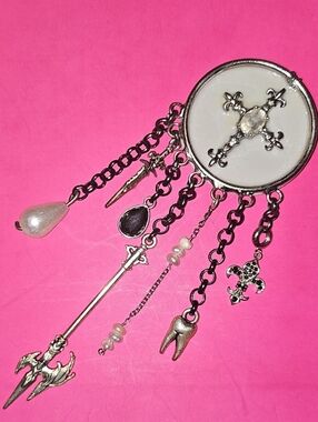 Handmade Silver-Tone White and Pearl Charm Phone Grip